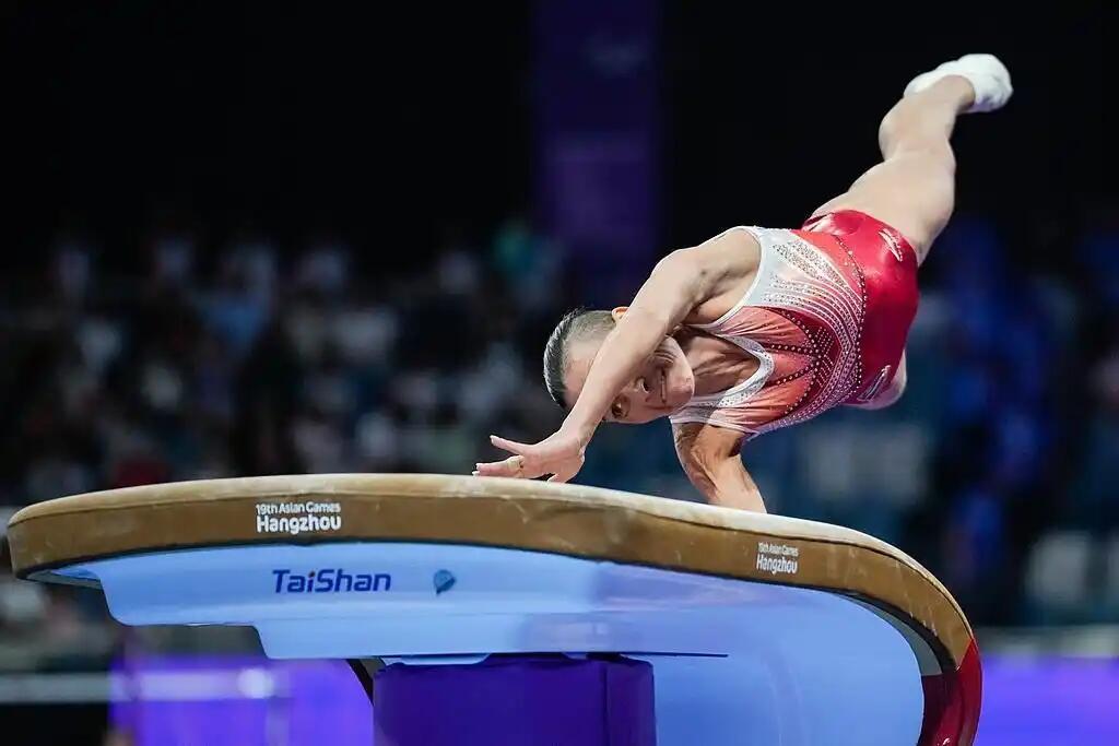 罗马尼亚体操选手连续夺得冠军 罗马尼亚体操选手连续夺得冠军