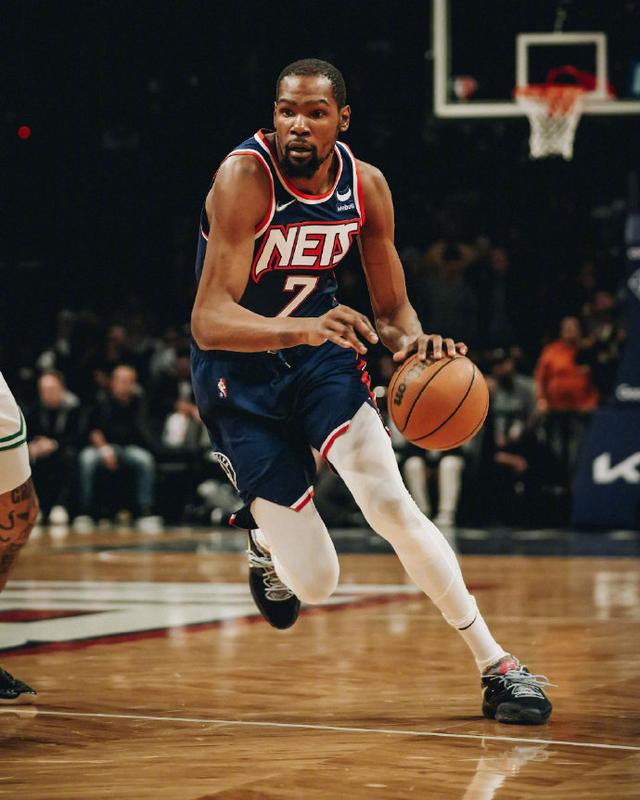 篮网主场击败灰熊，杜兰特连得25分