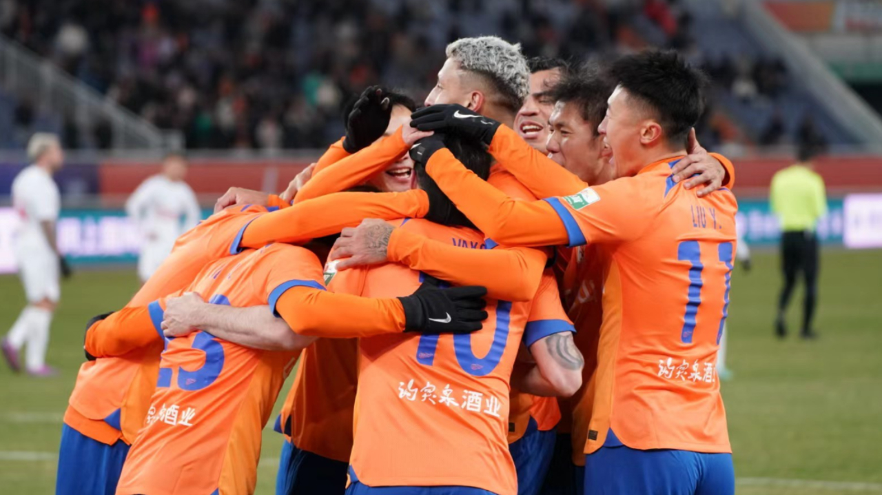 精彩瞬间！球队展现实力与技巧