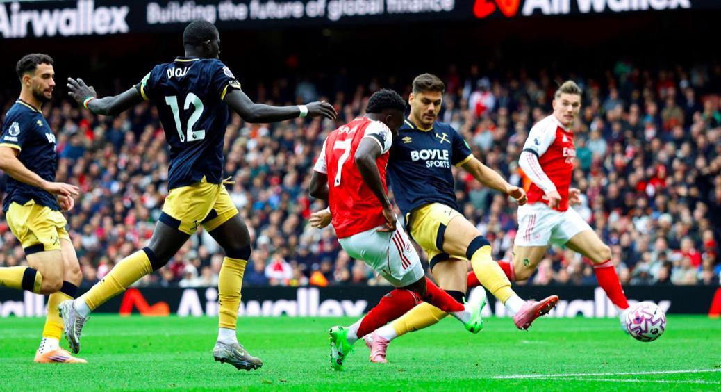 英超豪门战力失衡，名将频频伤退