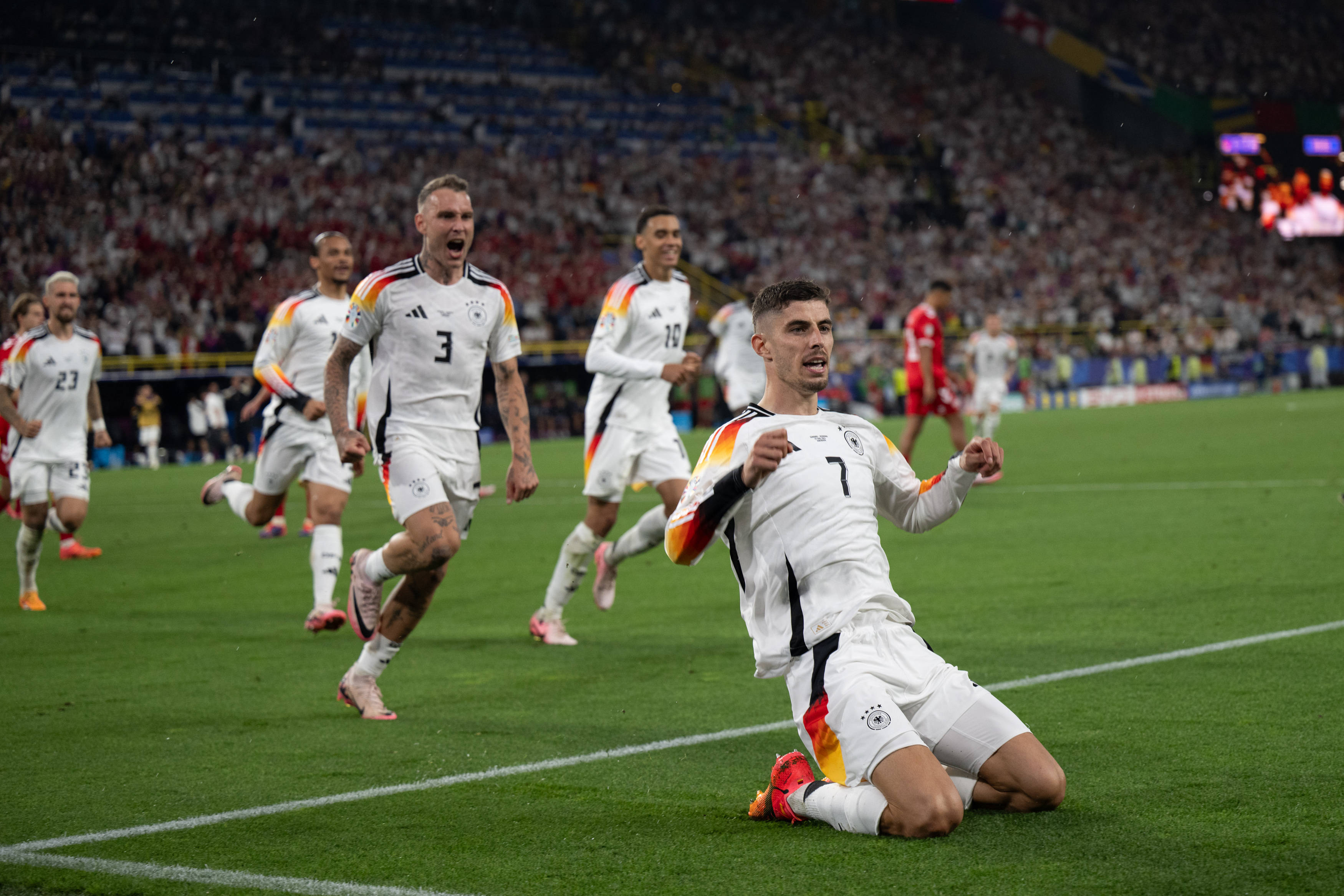 瑞典遭遇斯洛伐克逆转，小组出线形势难测