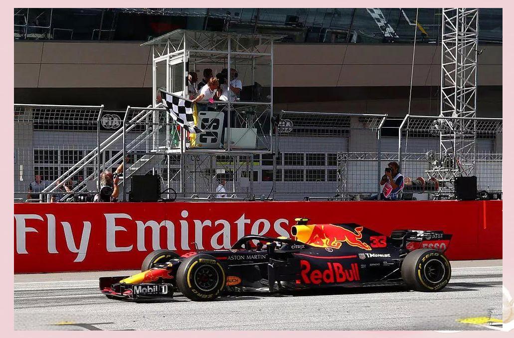 包含哈斯车队力克威廉姆斯，维斯塔潘点燃赛场的词条