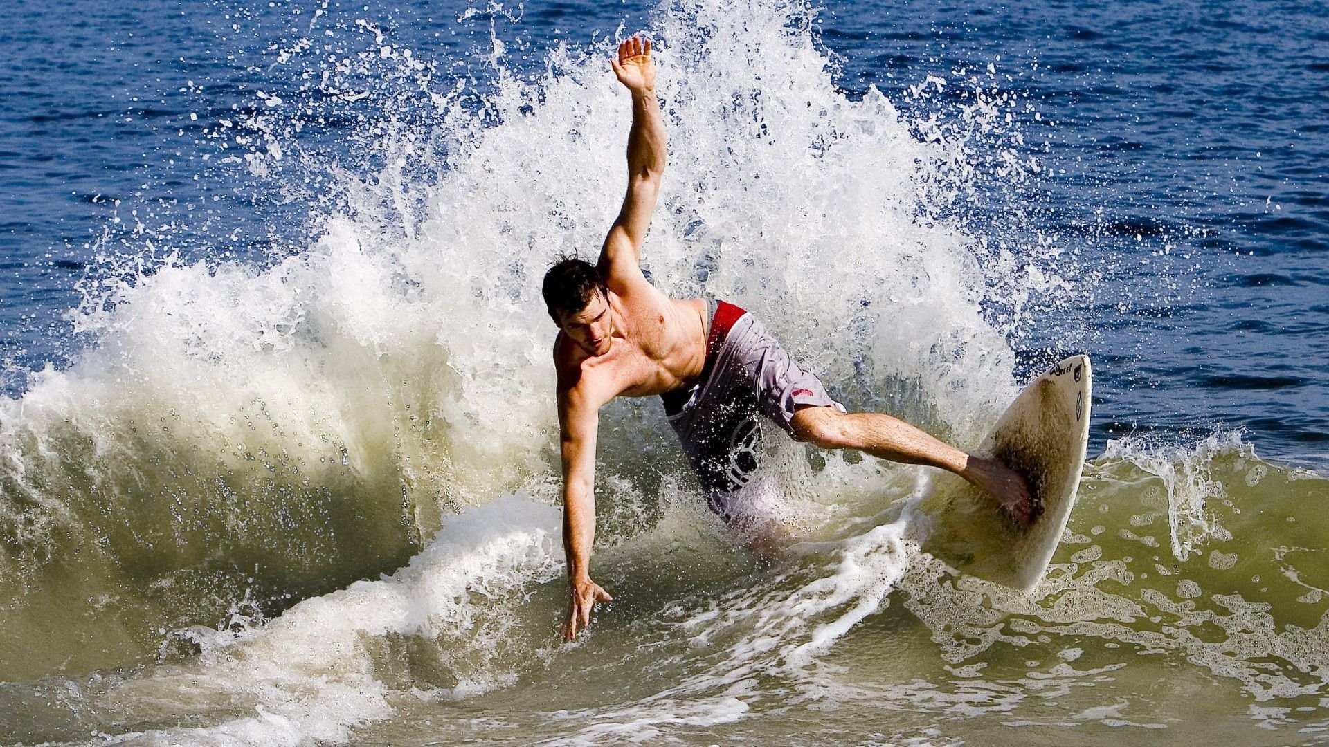 隐形斗篷下的掌控者,坎特在美加墨世界杯之夜的唯一性证明