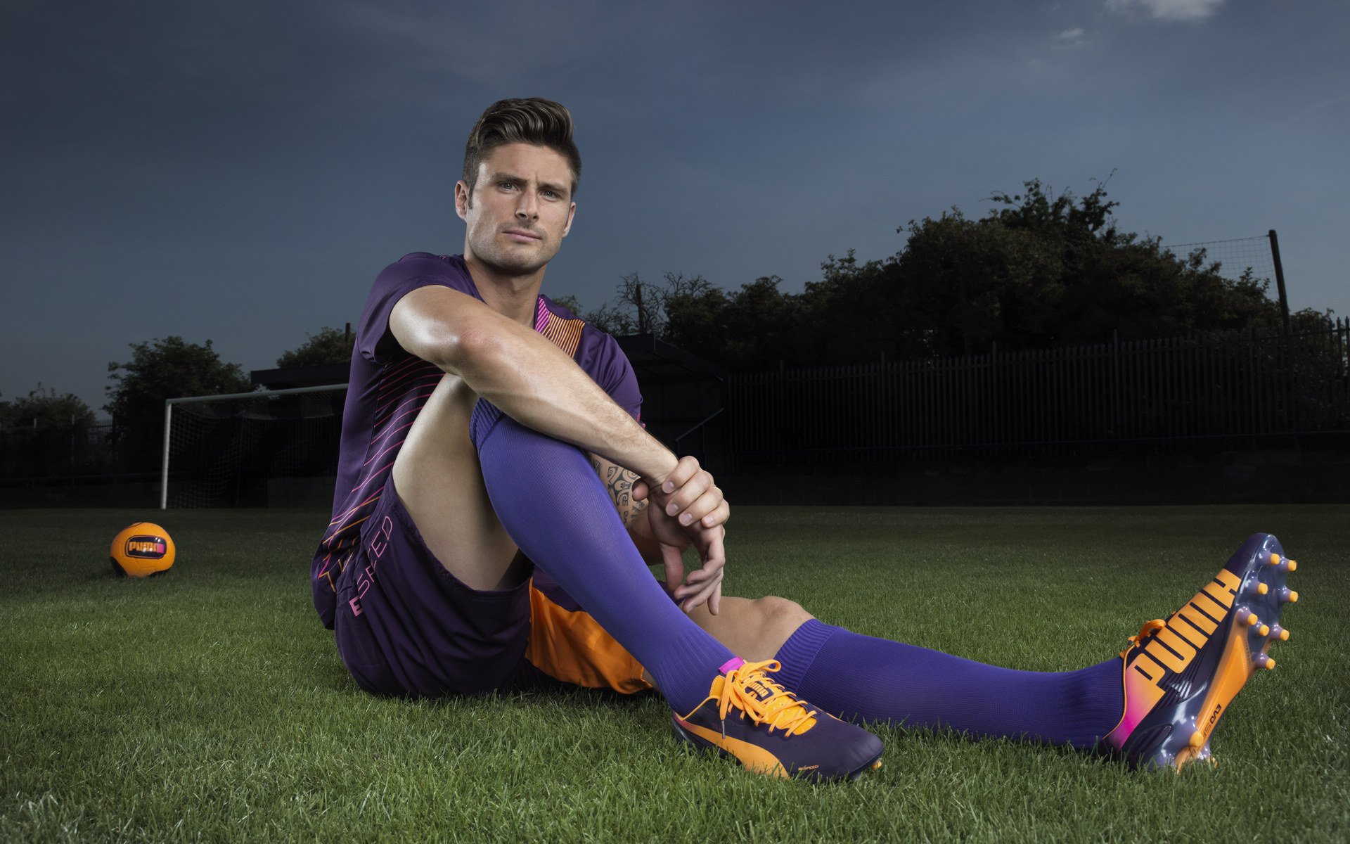 开云体育官方网站-绝杀与统治，体育赛场上的双重奏